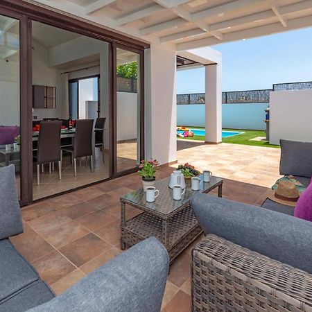 Villa Janubio By Villa Plus Плайя-Бланка Екстер'єр фото